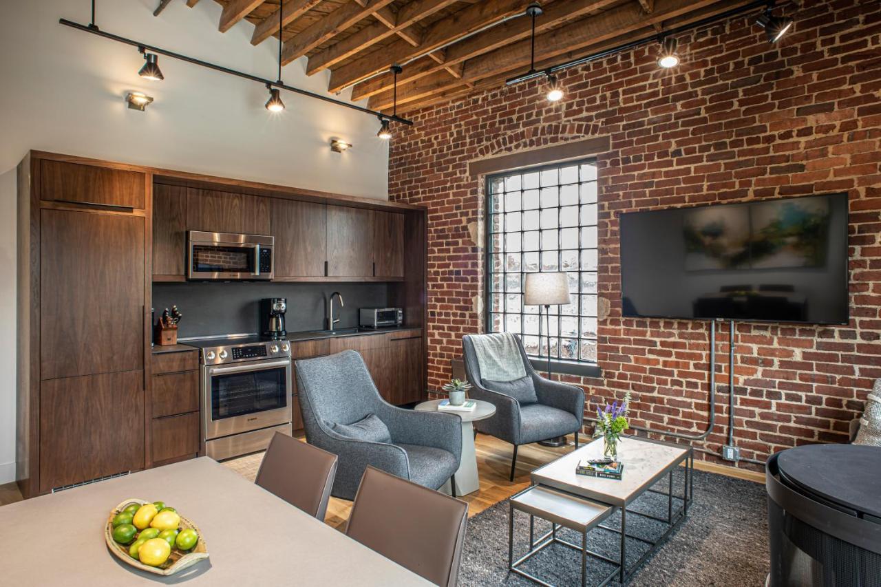 Elevation Lofts Hotel Asheville Exteriör bild